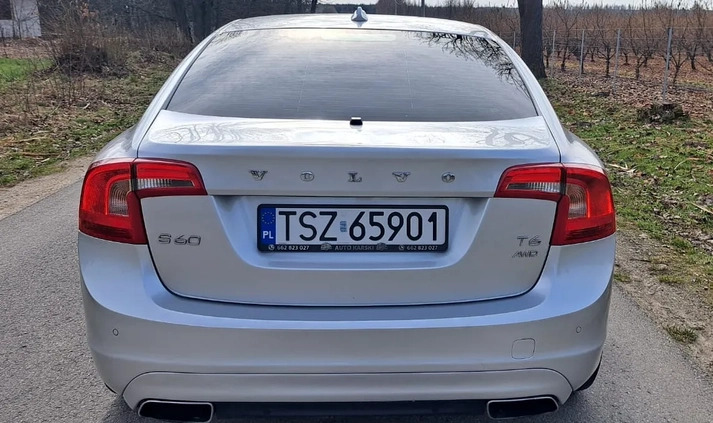 Volvo S60 cena 86000 przebieg: 150000, rok produkcji 2015 z Staszów małe 191